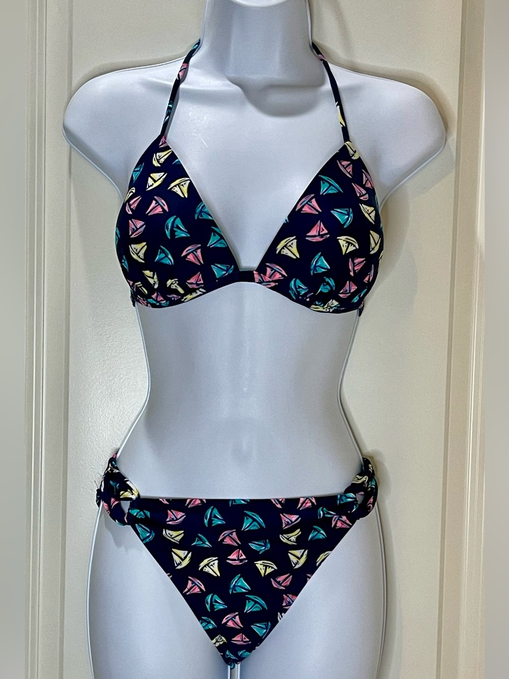 Gianni Bini Navy Sailboat Print Bikini Push-Up Halter Top Size L/L